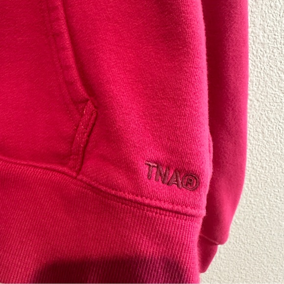 Aritzia TNA Sweatfleece Cozy Fleeze Perfect Fit Zip up hoodie in Bold Fuchsia 🩷 - Picture 7 of 7
